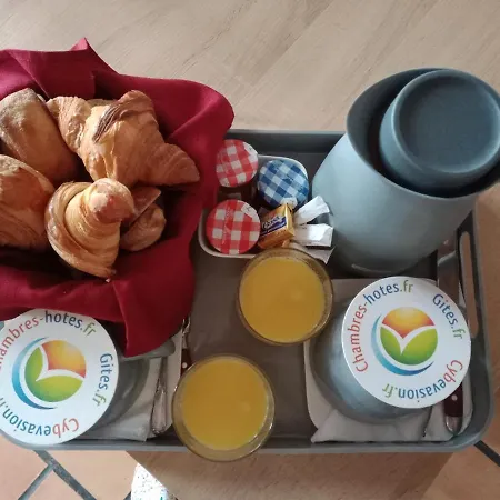Couette-café La Briarde Triple Pdj *